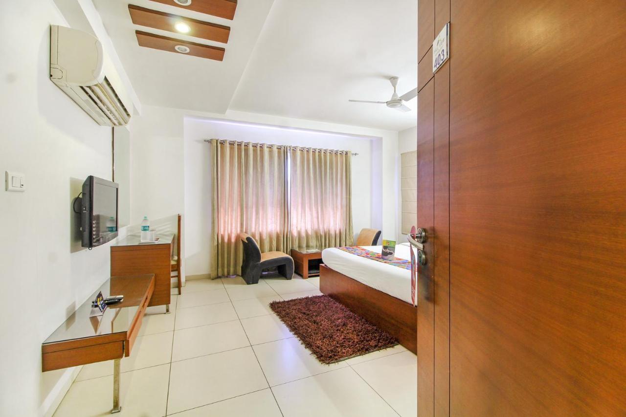 Fabhotel Hill View II Hitech City Hyderabad Exterior foto